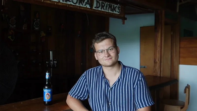 Bar and restaurant at Zacambú Eco Lodge | Amazon Jungle Trips